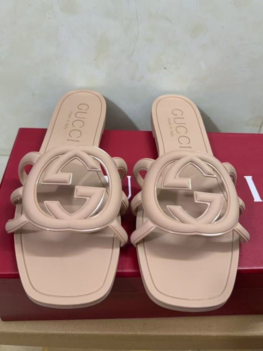 Gucci Light Beige Interlocking G Slide Sandal